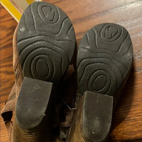 Brown Suede Open-Toe Ankle Boots - Picture 6 of 6